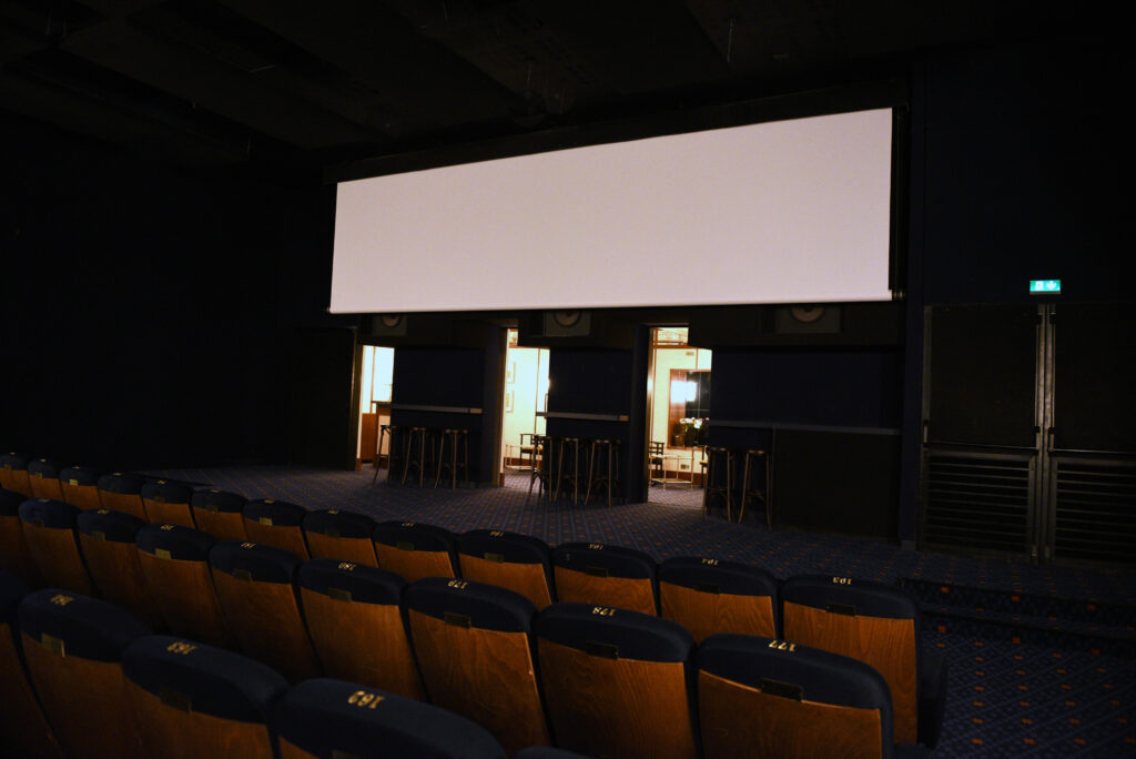Le cinéma Le Saint Germain des Prés rend hommage à l'œil de la Nouvelle Vague 35 27246 LecinC3A9maLeSaintGermaindesPrC3A9s