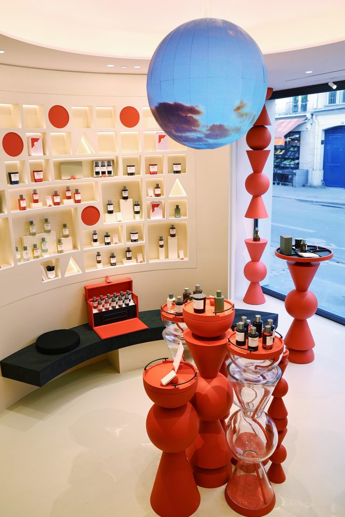 Maison Crivelli inverse l'ordre habituel du luxe : le monde d'abord, la boutique ensuite 25 2Y7A1766