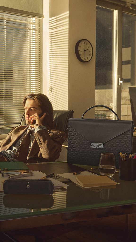 APEX, la nouvelle maroquinerie S.T. Dupont qui réinvente le bureau 25 9 16