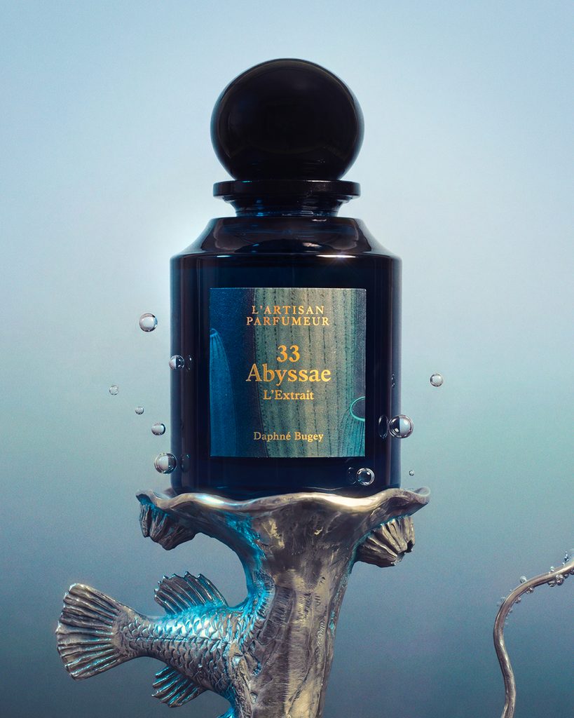 L'Artisan Parfumeur explore les profondeurs marines avec Abyssae L'Extrait 29 ABYSSAE L EXTRAIT DIGITAL ONLY EXTRA 3 UNBRANDED 4x5 HD