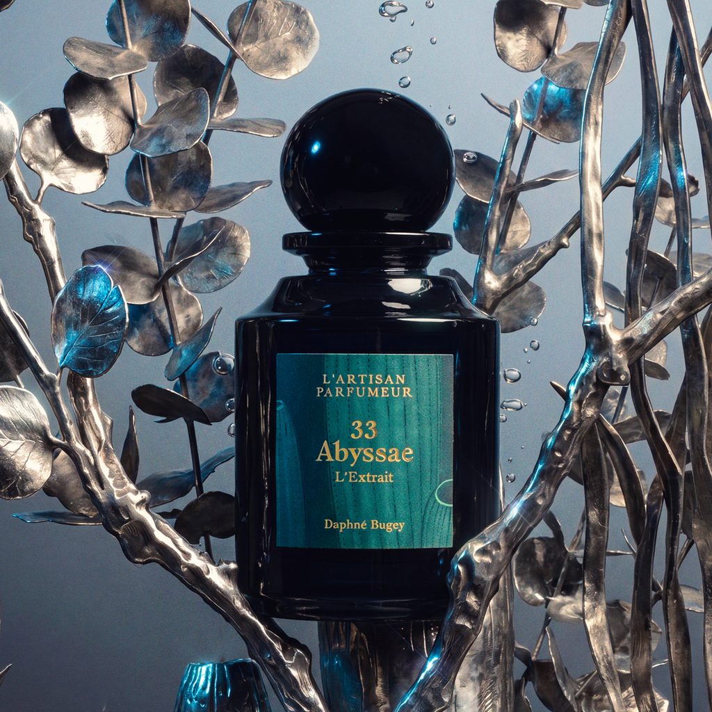 L'Artisan Parfumeur explore les profondeurs marines avec Abyssae L'Extrait 32 ABYSSAE L EXTRAIT DIGITAL ONLY INGREDIENT UNBRANDED 1x1 HD