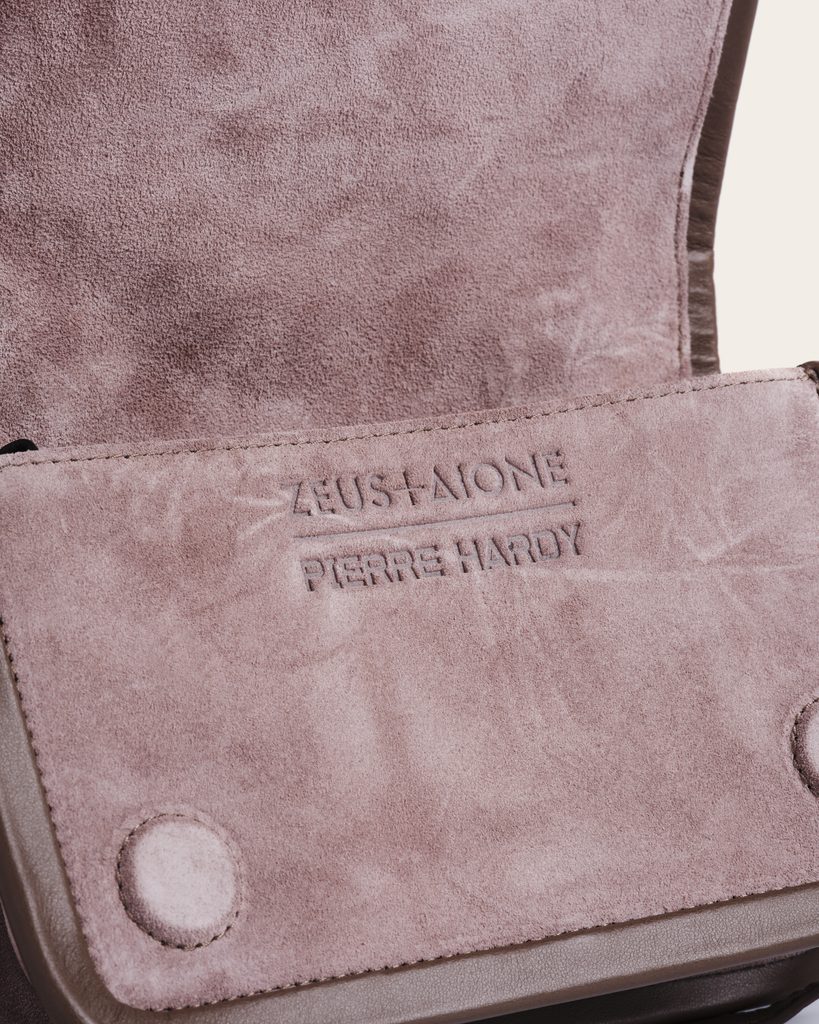 L'Alpha, ou la géométrie comme terrain commun 56 ACBA0700 CSTM 708 SUEDE CALF CALF DUSTY PINK LIGHT BROWN CAMEL ALPHA HANDBAG SMALL LEATHER BAG bags6963