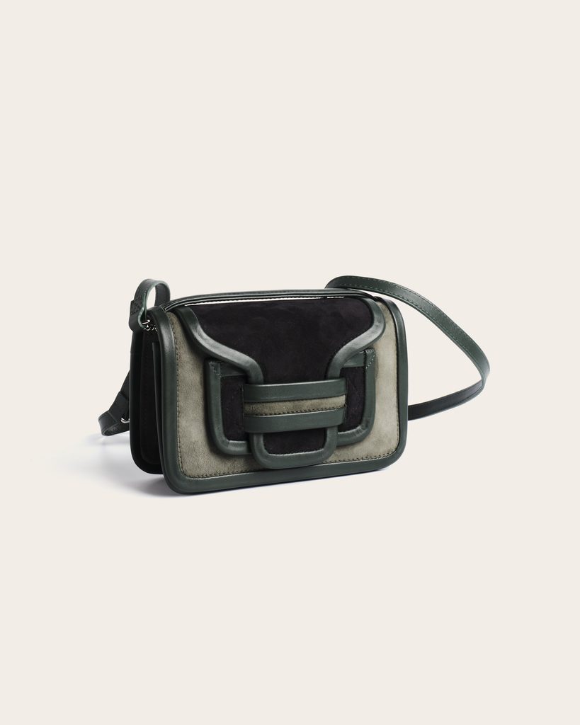 L'Alpha, ou la géométrie comme terrain commun 68 ACBA0701 CSTM 710 KHAKI BLACK DARK GREEN ALPHA SMALL LEATHER BAG bags6924
