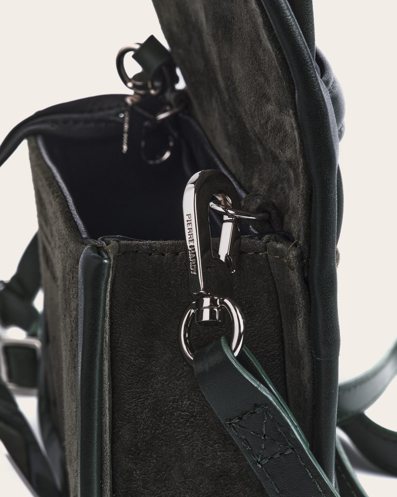 L'Alpha, ou la géométrie comme terrain commun 72 ACBA0701 CSTM 710 KHAKI BLACK DARK GREEN ALPHA SMALL LEATHER BAG bags6944