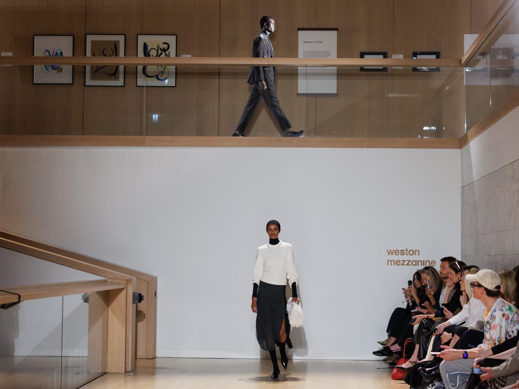 M&S entre dans la légende de la Fashion Week de Londres avec un siècle d'archives 28 AIT0439 1
