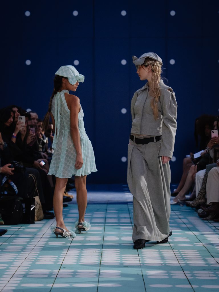 ANCIELA fait de la relation mère-fille le miroir de notre lien à la Terre 35 Anciela SS27 Runway1 by MarcusHartelt for LFW 11 768x1024 1