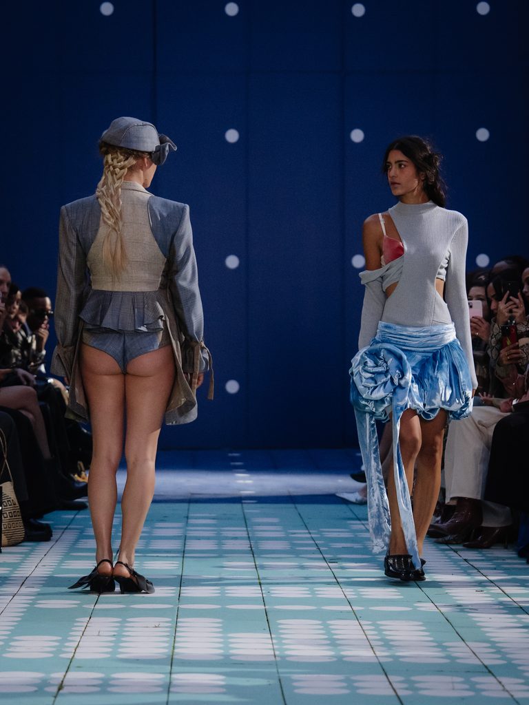 ANCIELA fait de la relation mère-fille le miroir de notre lien à la Terre 39 Anciela SS27 Runway1 by MarcusHartelt for LFW 15