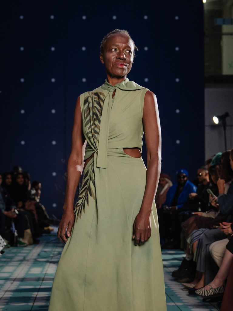 ANCIELA fait de la relation mère-fille le miroir de notre lien à la Terre 60 Anciela SS27 Runway1 by MarcusHartelt for LFW 36 768x1024 1