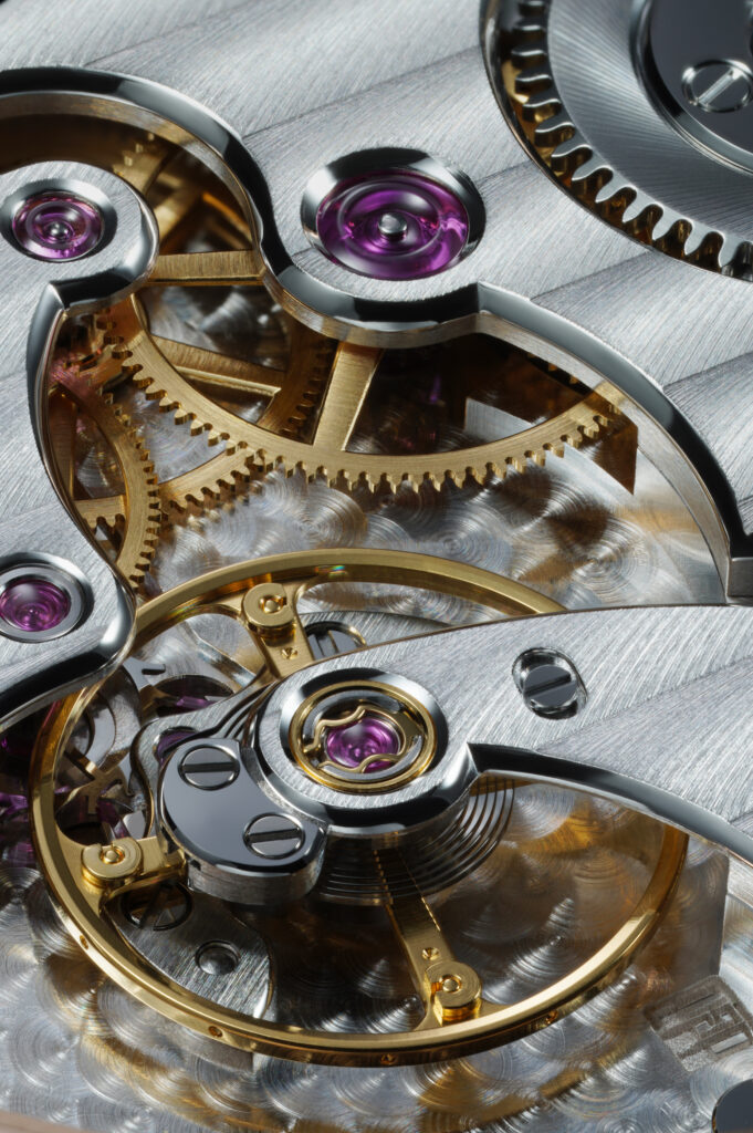 Daniel Roth Extra Plat Rose Gold Gilt : l'art de l'effacement 28 Angles rentrants JPG CMJN 300dp