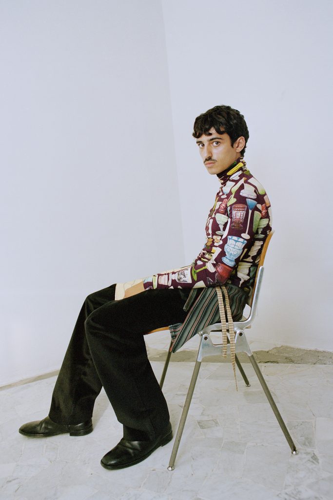 Arthur Arbesser recycle ses archives et invente une mode qui s'arrête quand le tissu s'épuise 41 ArthurArbesser FW26 LOOK 17©ClaudiaFerri