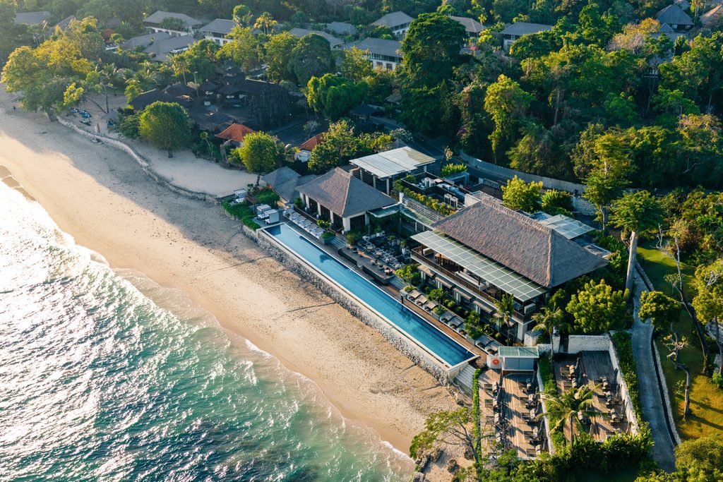 À Jimbaran, Four Seasons met le cinéma sur écoute 29 BAL 2609 original
