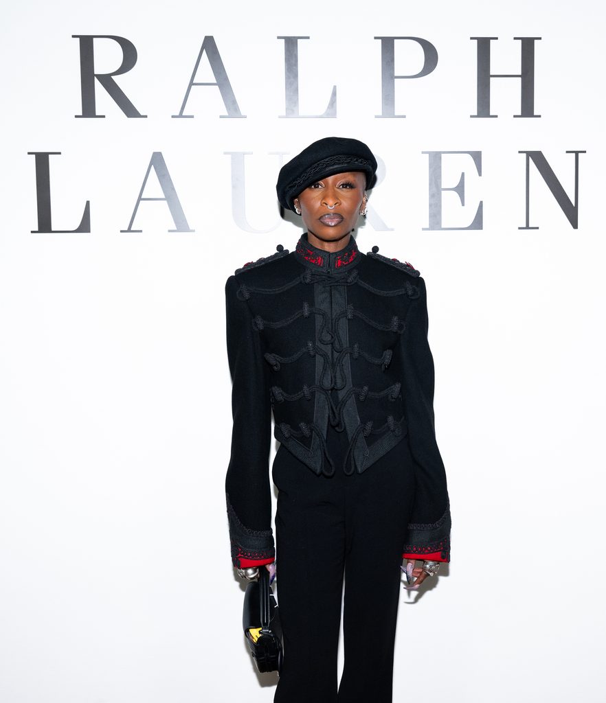 Ralph Lauren choisit la retenue, et convoque le monde entier pour la regarder 37 BFA 55413 8119031