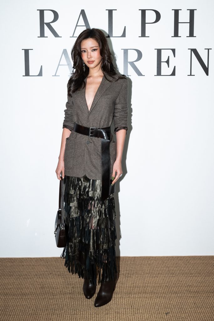 Ralph Lauren choisit la retenue, et convoque le monde entier pour la regarder 41 BFA 55413 8119037
