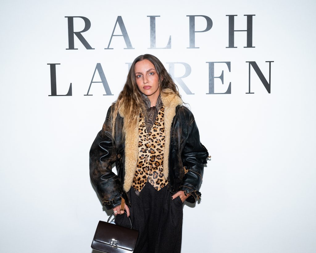 Ralph Lauren choisit la retenue, et convoque le monde entier pour la regarder 48 BFA 55413 8119045