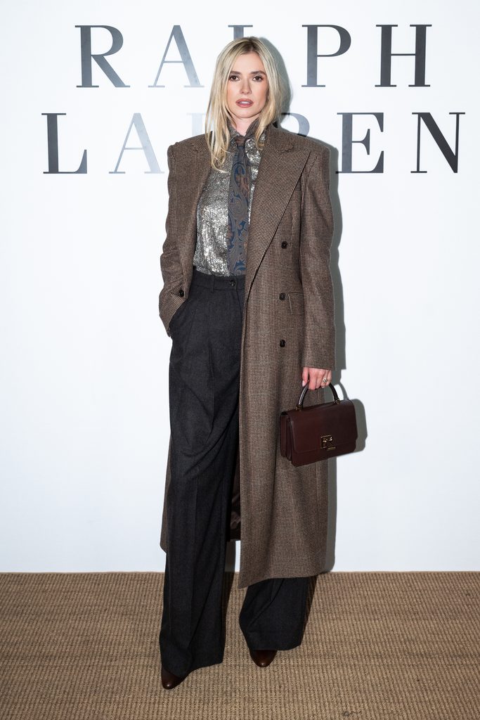 Ralph Lauren choisit la retenue, et convoque le monde entier pour la regarder 61 BFA 55413 8119058