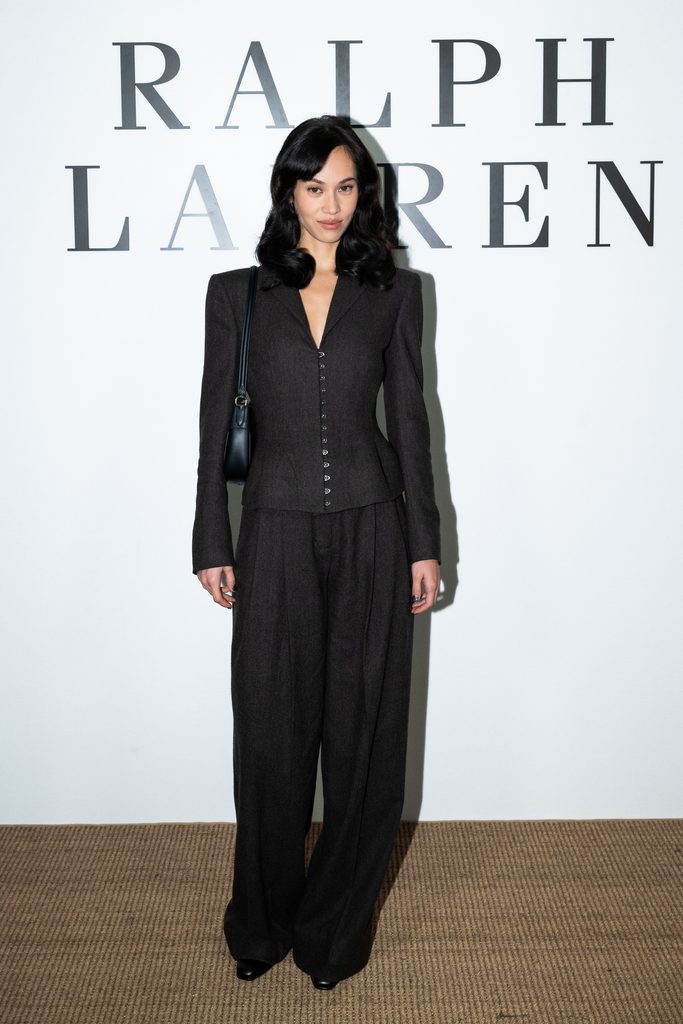 Ralph Lauren choisit la retenue, et convoque le monde entier pour la regarder 65 BFA 55413 8119062