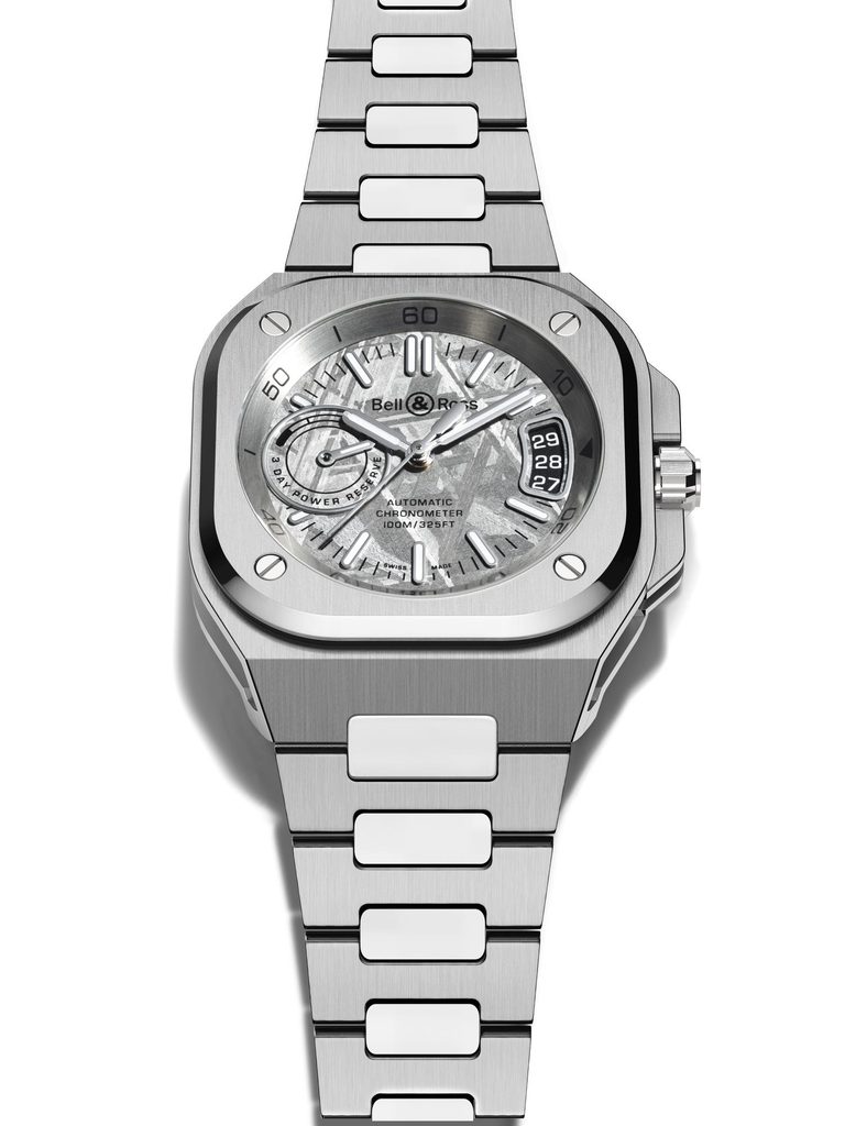 Bell & Ross BR-X5 Météorite : Cadran Muonionalusta et Calibre COSC 26 BR X5 METEORITE PERS 768x1024 1