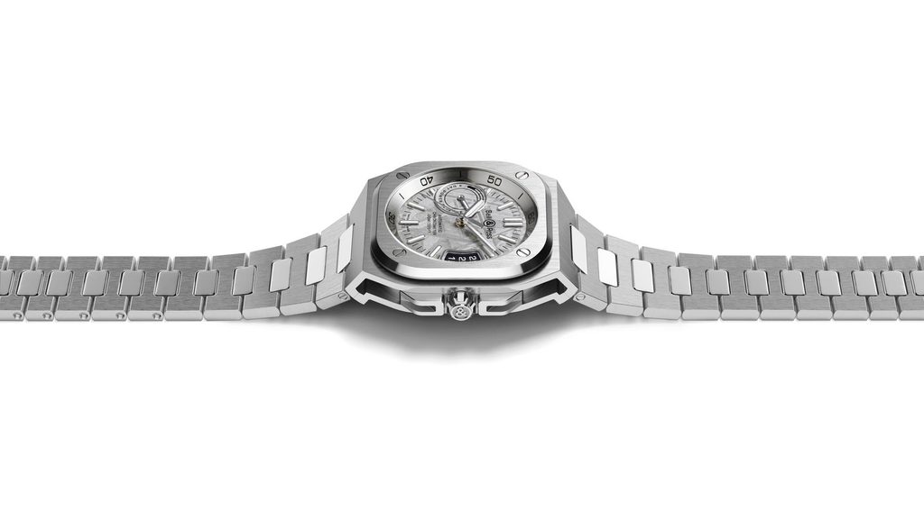 Bell & Ross BR-X5 Météorite : Cadran Muonionalusta et Calibre COSC 25 BR X5 meteorite Horiz