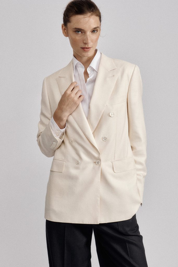 Brioni, l'atelier comme grammaire du sur-mesure féminin 28 Brioni SS27 LaDonnaAtelier 03