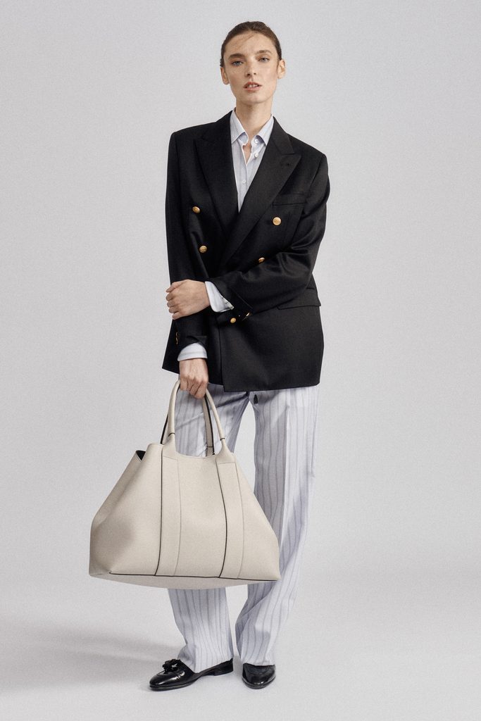 Brioni, l'atelier comme grammaire du sur-mesure féminin 30 Brioni SS27 LaDonnaAtelier 07