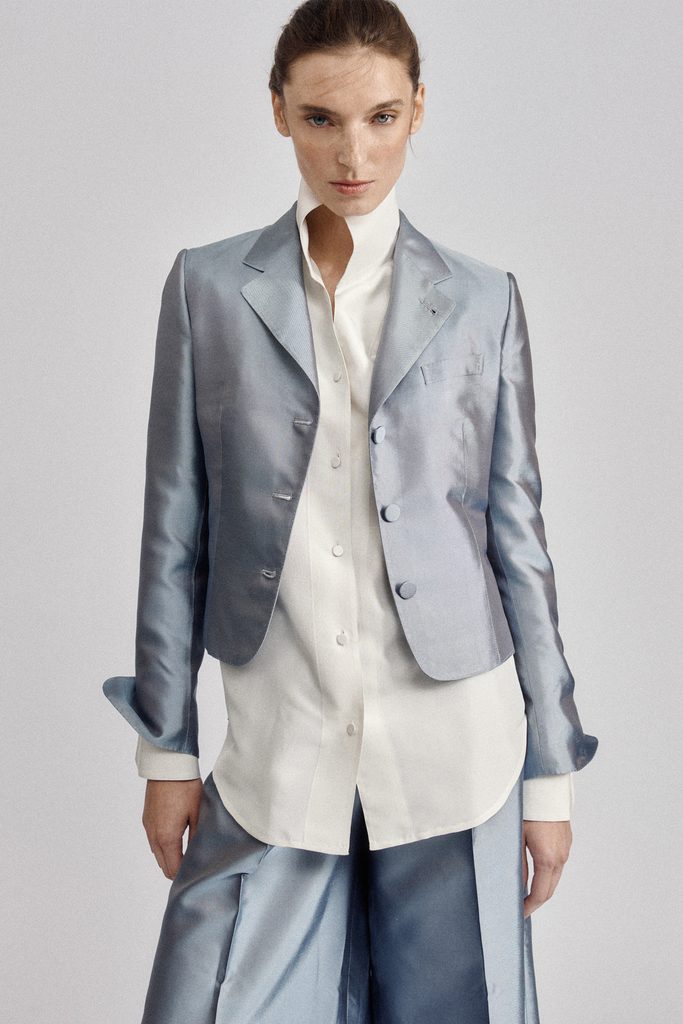 Brioni, l'atelier comme grammaire du sur-mesure féminin 32 Brioni SS27 LaDonnaAtelier 10