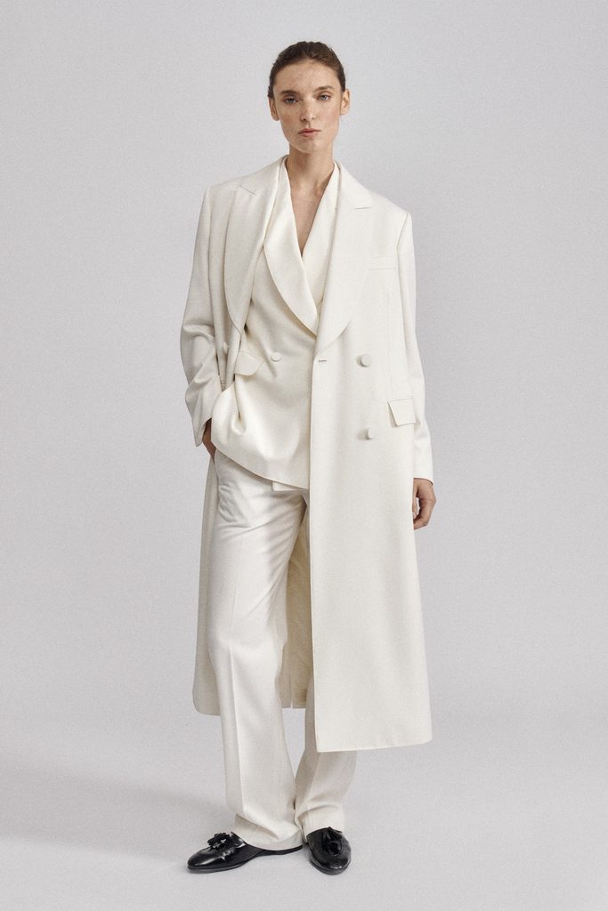 Brioni, l'atelier comme grammaire du sur-mesure féminin 35 Brioni SS27 LaDonnaAtelier 15