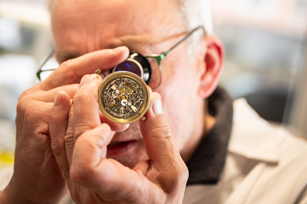 Bvlgari fait du titane un manifeste, pas un simple choix technique 68 Bvgari 2026 Octo Finissimo Dual Time x Vianney Halter Craft 10