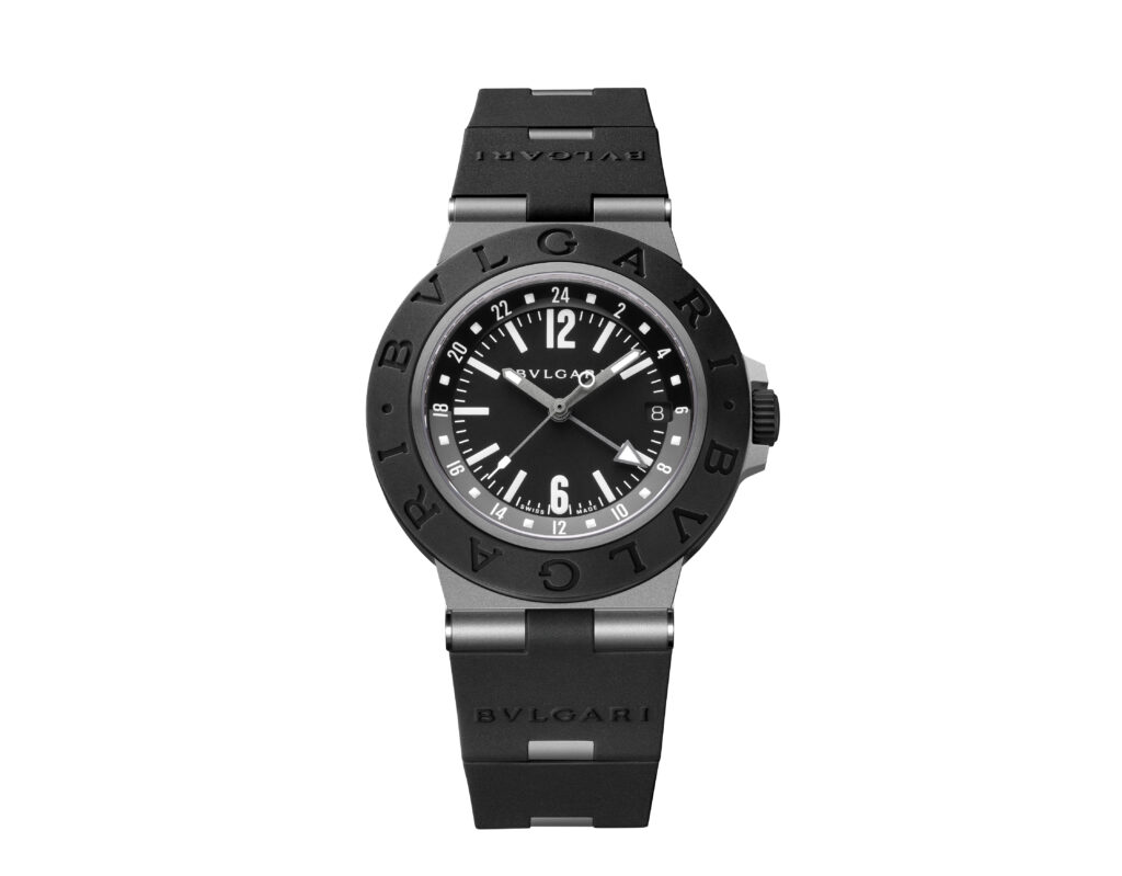 Bvlgari fait du titane un manifeste, pas un simple choix technique 28 Bvlgari 2026 Bvlgari Titanio GMT Packshot 104300 03