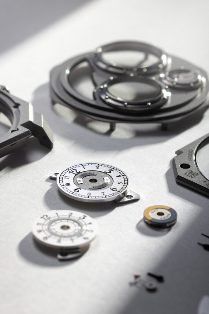 Bvlgari fait du titane un manifeste, pas un simple choix technique 50 Bvlgari 2026 Octo Finissimo Dual Time X V.Halter 104356 Craft 002
