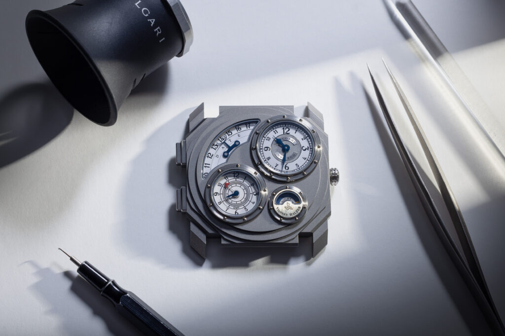 Bvlgari fait du titane un manifeste, pas un simple choix technique 64 Bvlgari 2026 Octo Finissimo Dual Time X V.Halter 104356 Craft 022
