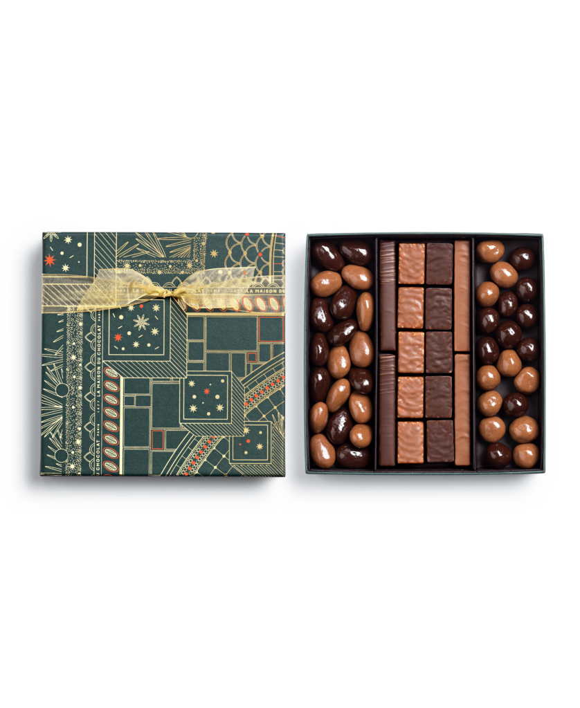 La Maison du Chocolat construit son Noël autour d'un lustre en chocolat noir 36 COFFRET CRAQUANT LMDC ©LAURENT ROUVRAIS