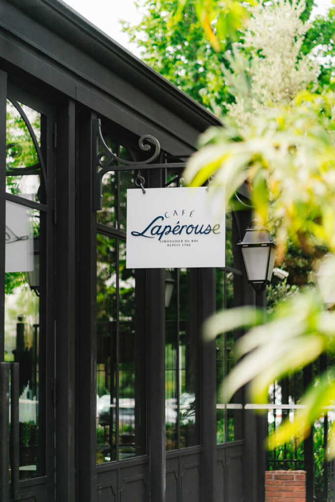 Café Lapérouse s'installe à La Vallée Village : l'art de vivre parisien fait escale 27 Cafe Laperouse exterior 3