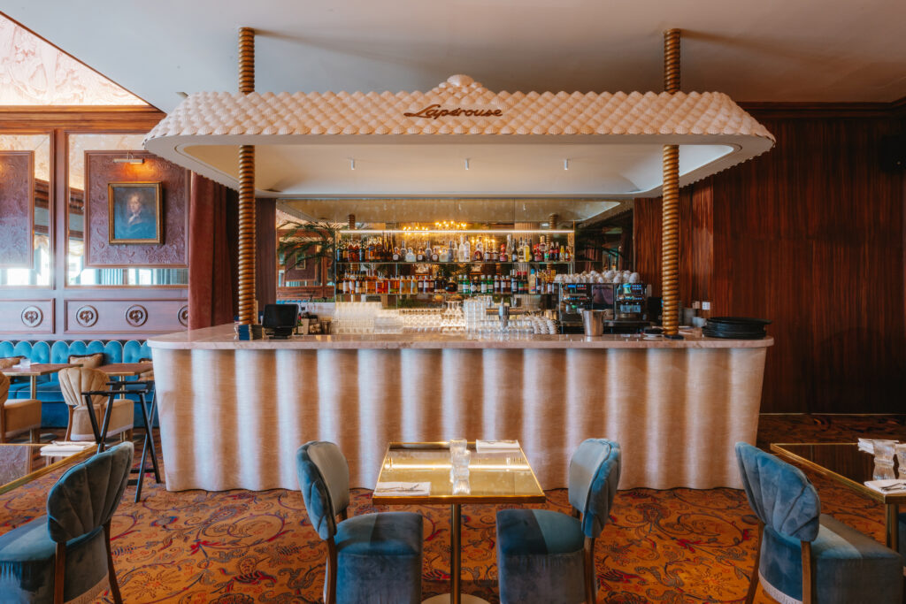 Café Lapérouse s'installe à La Vallée Village : l'art de vivre parisien fait escale 43 Cafe Laperouse mainroom 16
