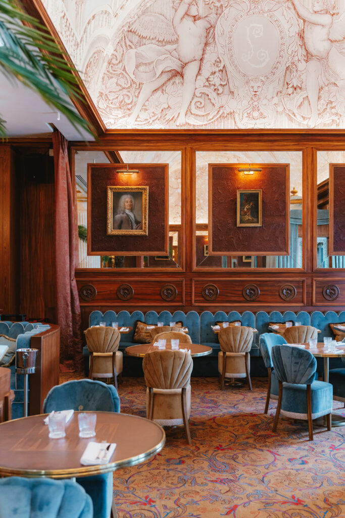 Café Lapérouse s'installe à La Vallée Village : l'art de vivre parisien fait escale 57 Cafe Laperouse mainroom 30