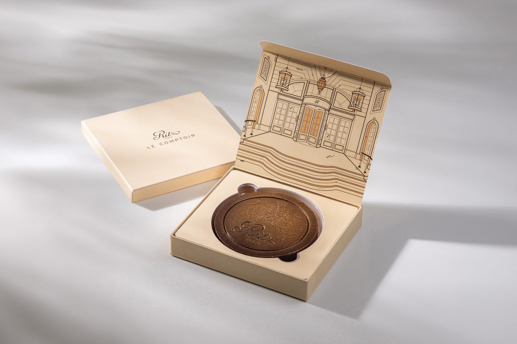 Le Ritz Paris met le chocolat à l'épreuve de ses signes 32 Camee praline amande et chocolat noir Collection de Chocolats Ritz Paris Le Comptoir©vincentnageotte 2