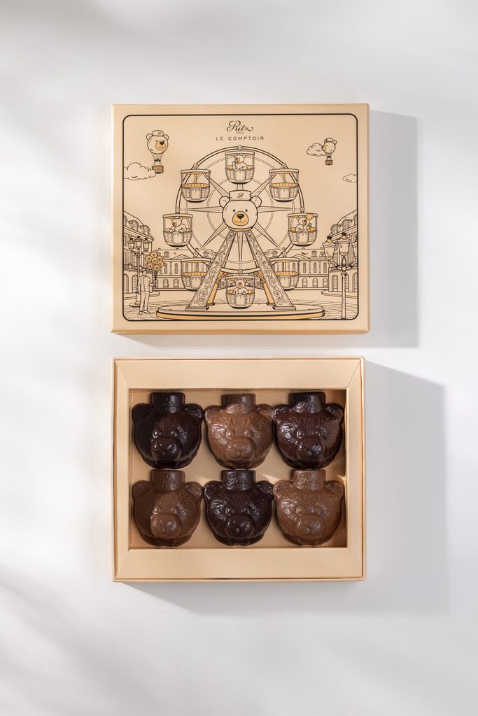 Le Ritz Paris met le chocolat à l'épreuve de ses signes 35 Coffret dOursons Guimauve en chocolat noir et chocolat au lait Collection de Chocolats Ritz Paris Le Comptoir ©vincentnageotte