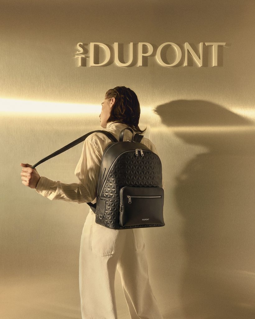 APEX, la nouvelle maroquinerie S.T. Dupont qui réinvente le bureau 42 DUPONT SHOT 12 955