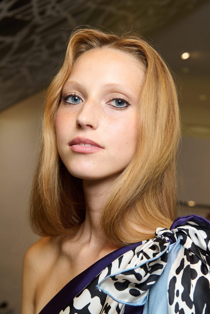 Chez Diane von Furstenberg, Estée Lauder maquille le retour d'une maison 28 DVF SS27 1436 1