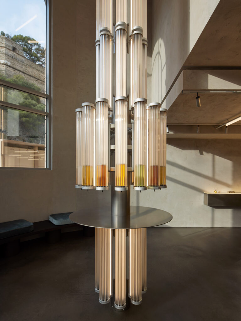 À Monaco, Caron installe le parfum au rang d'art contemporain 29 E0A3619 3x4 CopyrightPaulRiddle