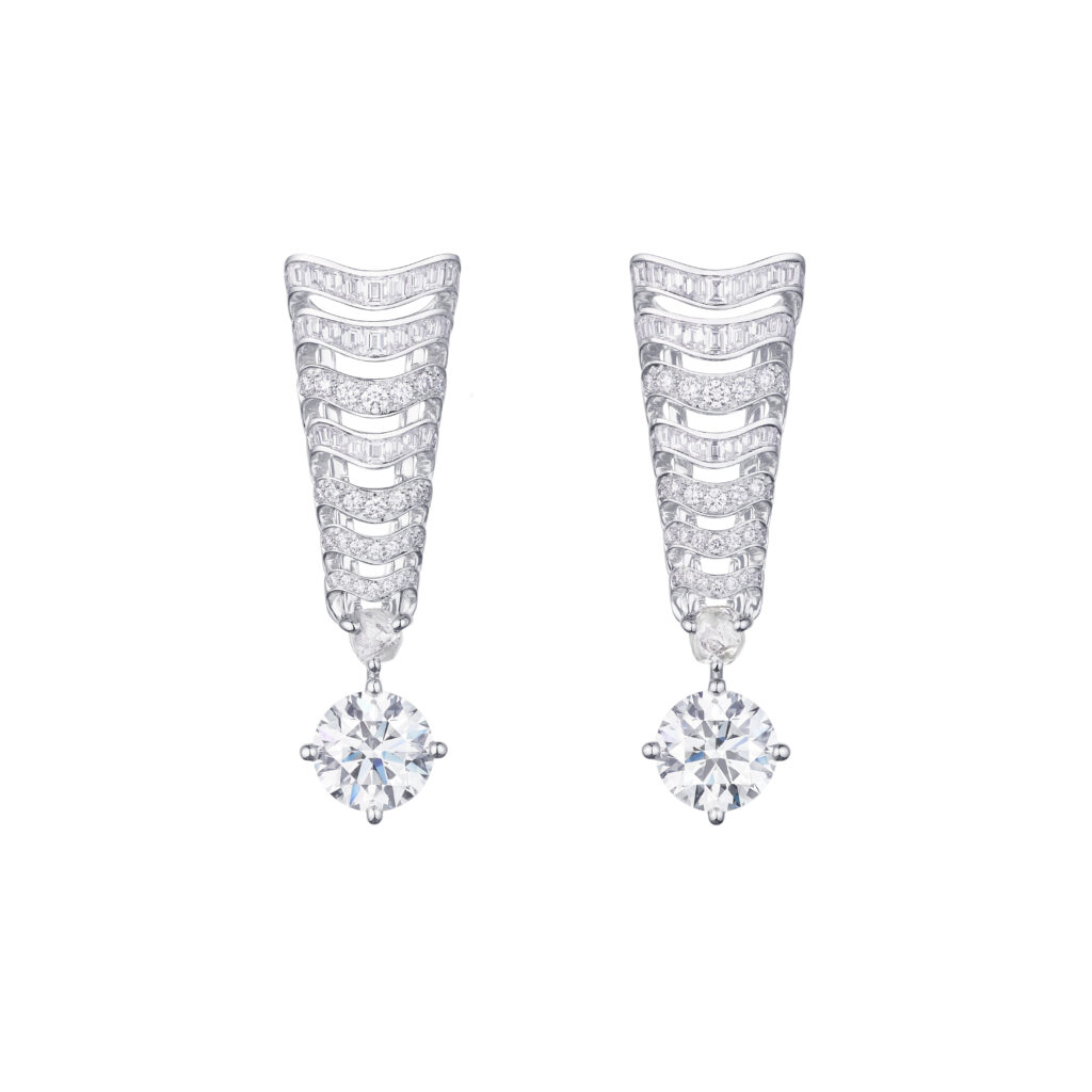 De Beers London : Vibrations fait de l’eau une matière joaillière 41 Echo Earrings 1