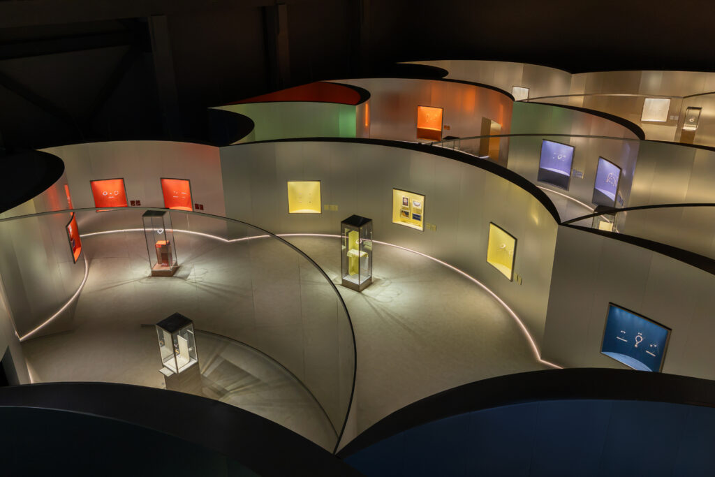 À Shanghai, Bvlgari fait de la couleur un langage diplomatique 30 FLX 7974
