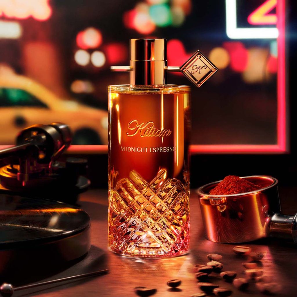 Kilian Paris transforme le cocktail en architecture olfactive 31 FY27 COCKTAILS COLLECTION INGREDIENT VISUAL MIDNIGHT ESPRESSO 2000x2000 1