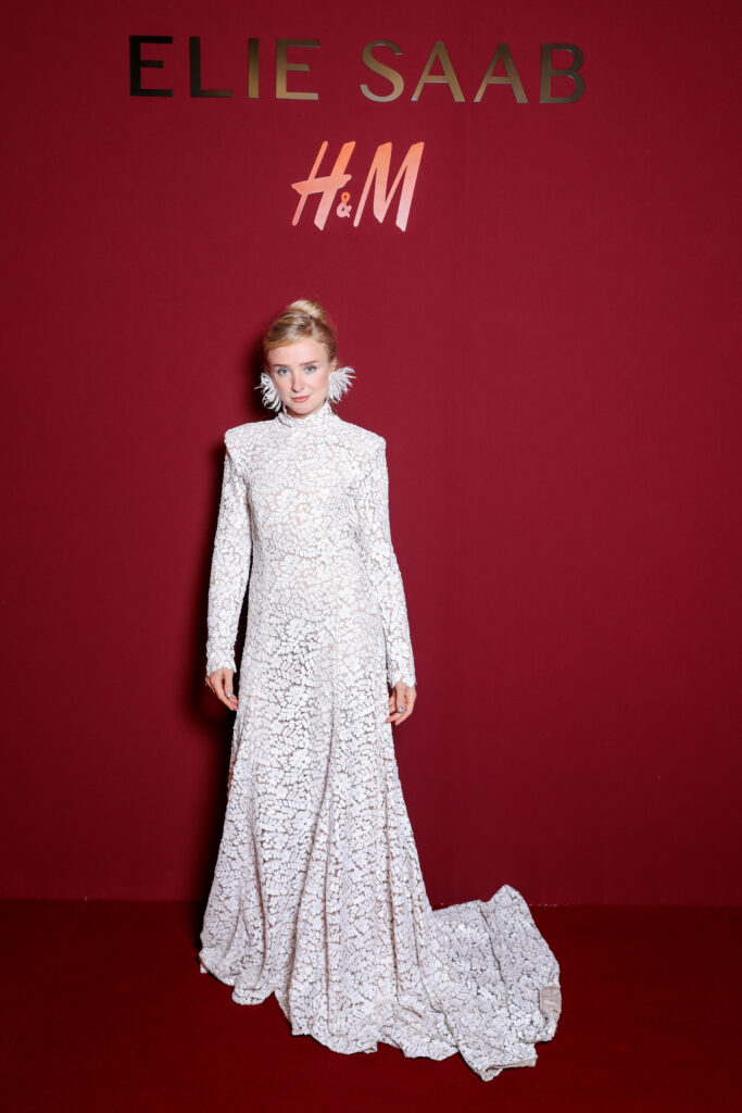Elie Saab et H&M : une robe de mariée dévoilée en musique au Palais Brongniart 79 Fanny Ekstrand