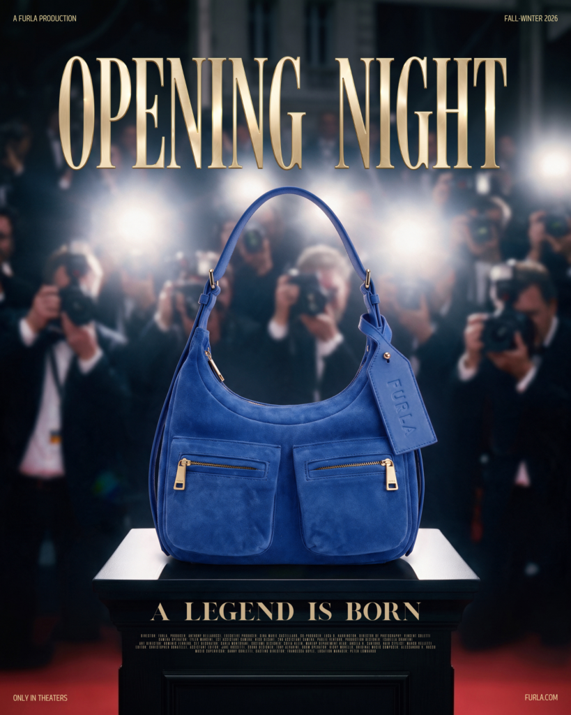 Furla Cinemania : quand un sac déclenche une première de cinéma 27 Furla Lynette locandina blu cobalto