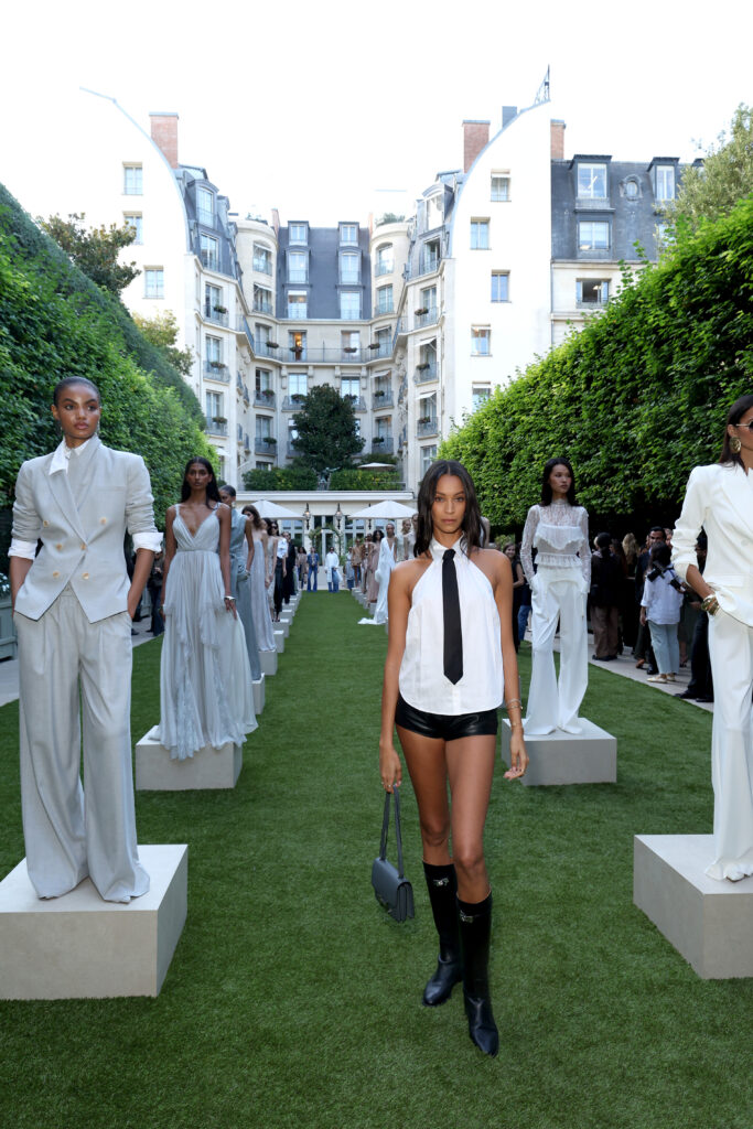 L'AGENCE débute à Paris avec « Dream » : tout se jouera sur la coupe 62 HD010003 owq6tcIq 20260929103648