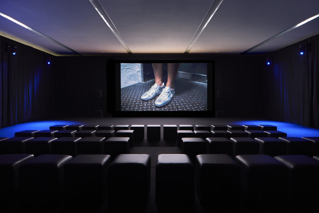 Hogan, 40 ans d'une sneaker qui a inventé un nouveau luxe 61 HOGAN 40TH ANNIVERSARY 1T7A3221 5