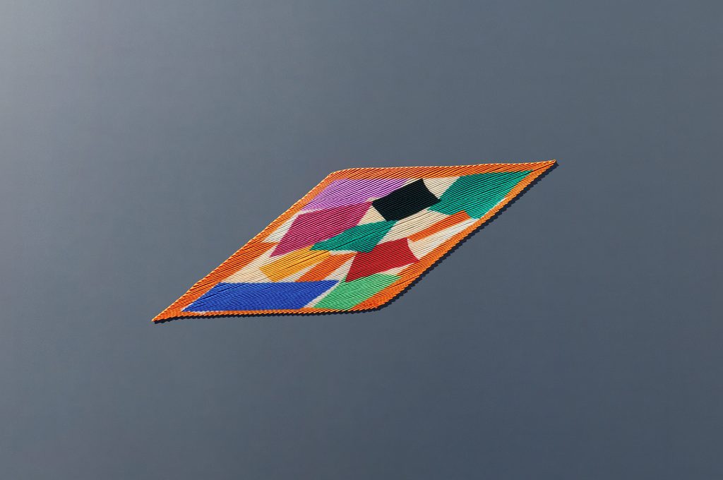 Homme Plissé Issey Miyake fait dialoguer le plissé et les papiers découpés de Matisse 48 HOMME PLISSE ISSEY MIYAKE for Tate 08