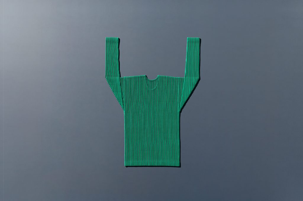 Homme Plissé Issey Miyake fait dialoguer le plissé et les papiers découpés de Matisse 50 HOMME PLISSE ISSEY MIYAKE for Tate 10
