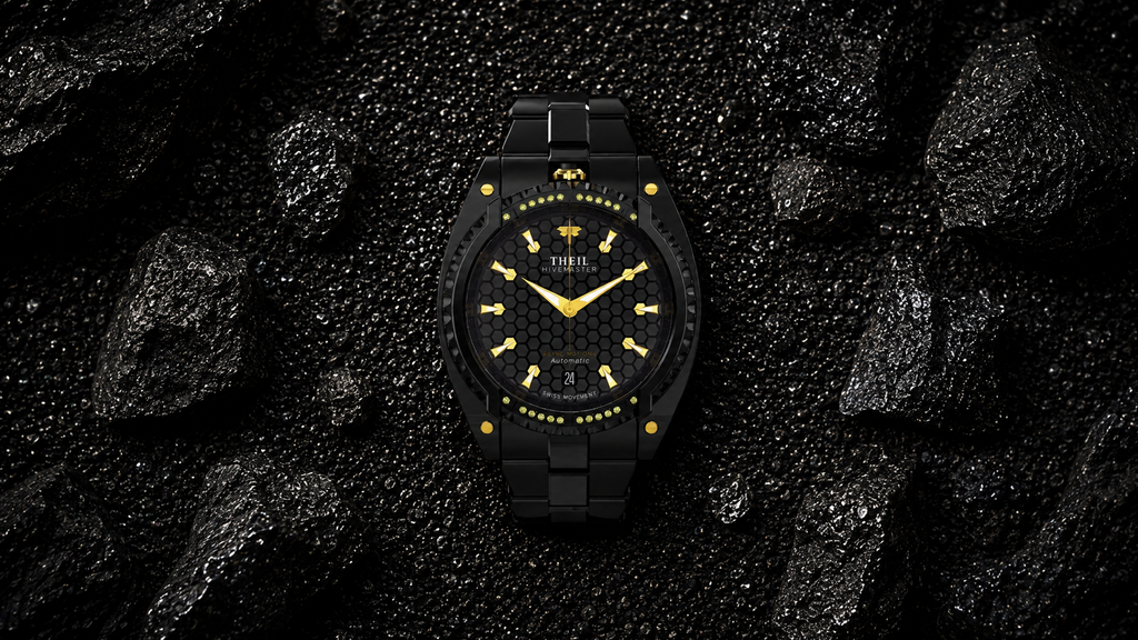 THEIL HIVEMASTER : quand la lunette devient une interface 29 Hivemaster Theil Noir et or diamant jaunes2