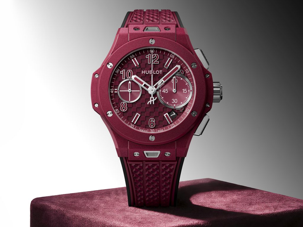 Hublot Big Bang Original Soft Touch : la première montre pensée pour être ressentie 39 Hublot Big Bang Original Soft Touch All Red 5